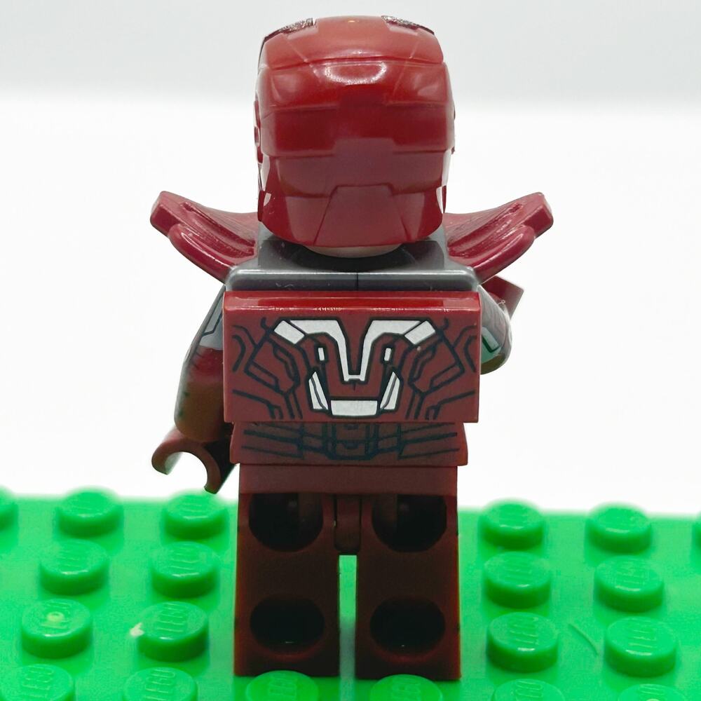 Official Lego Marvel Iron Man Silver Centurion Armor Minifigure EUC - Picture 4 of 6